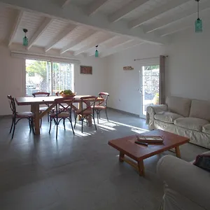 https://finca-arbequina.in-canary-islands.com